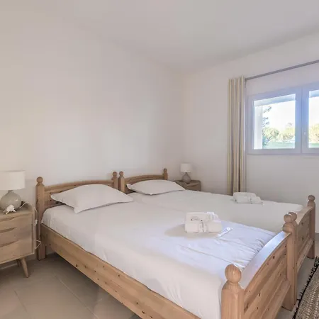 Les Pins - Maison Bord De *